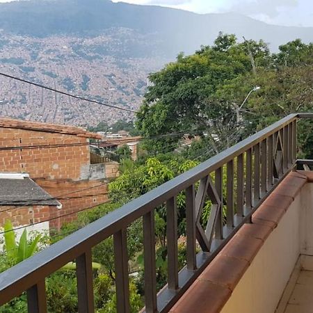 Wonderful House With Views In Medellin-Fiber Optics Medellín Exterior foto