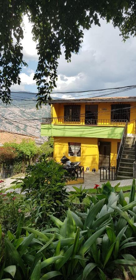 Wonderful House With Views In Medellin-Fiber Optics Medellín Exterior foto